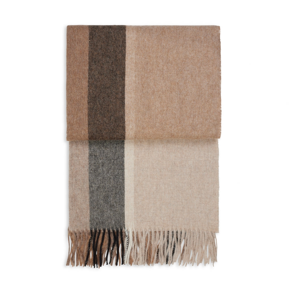 Elvang Denmark Manhattan Throw In Beige In 50% Alpaca & 40% Sheep Wool 130x200cm